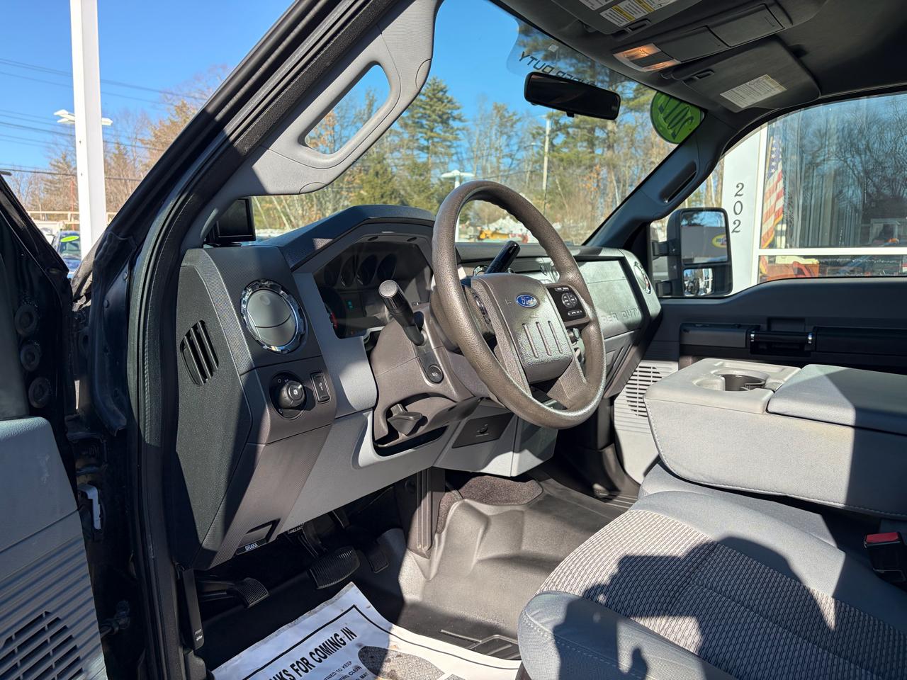 Ford Super Duty F-350 SRW  2012