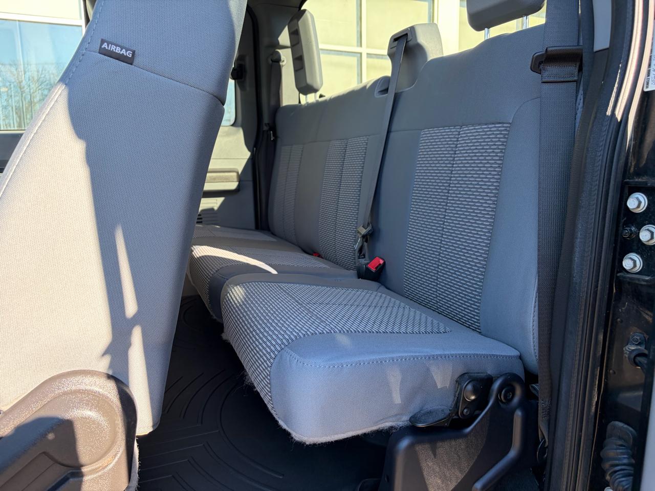 Ford Super Duty F-350 SRW  2012