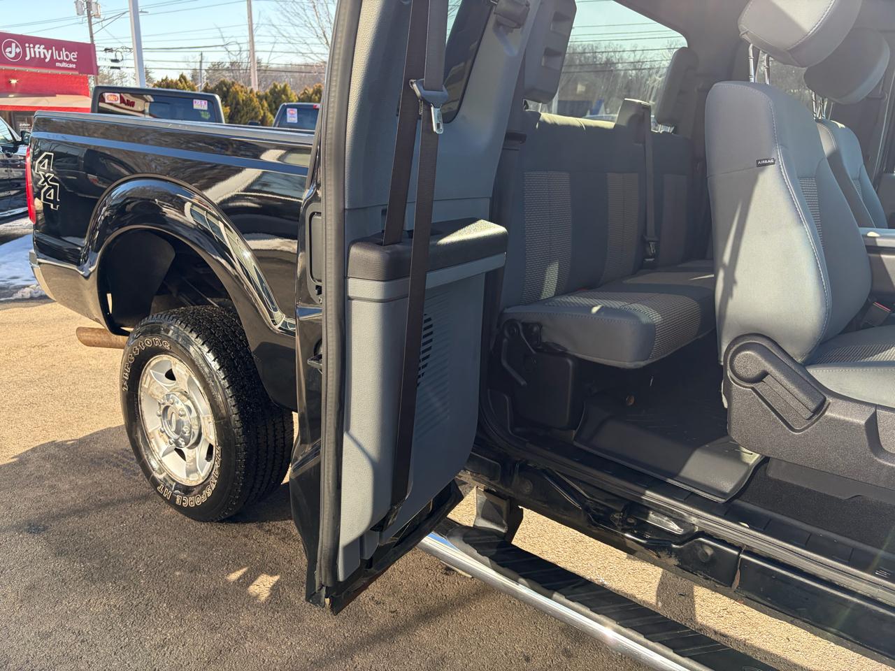 Ford Super Duty F-350 SRW  2012