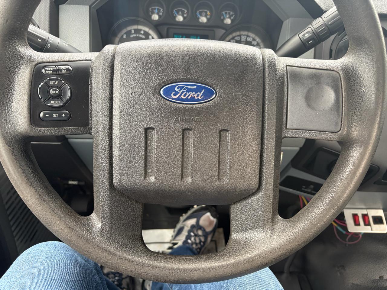 Ford Super Duty F-250 SRW  2014