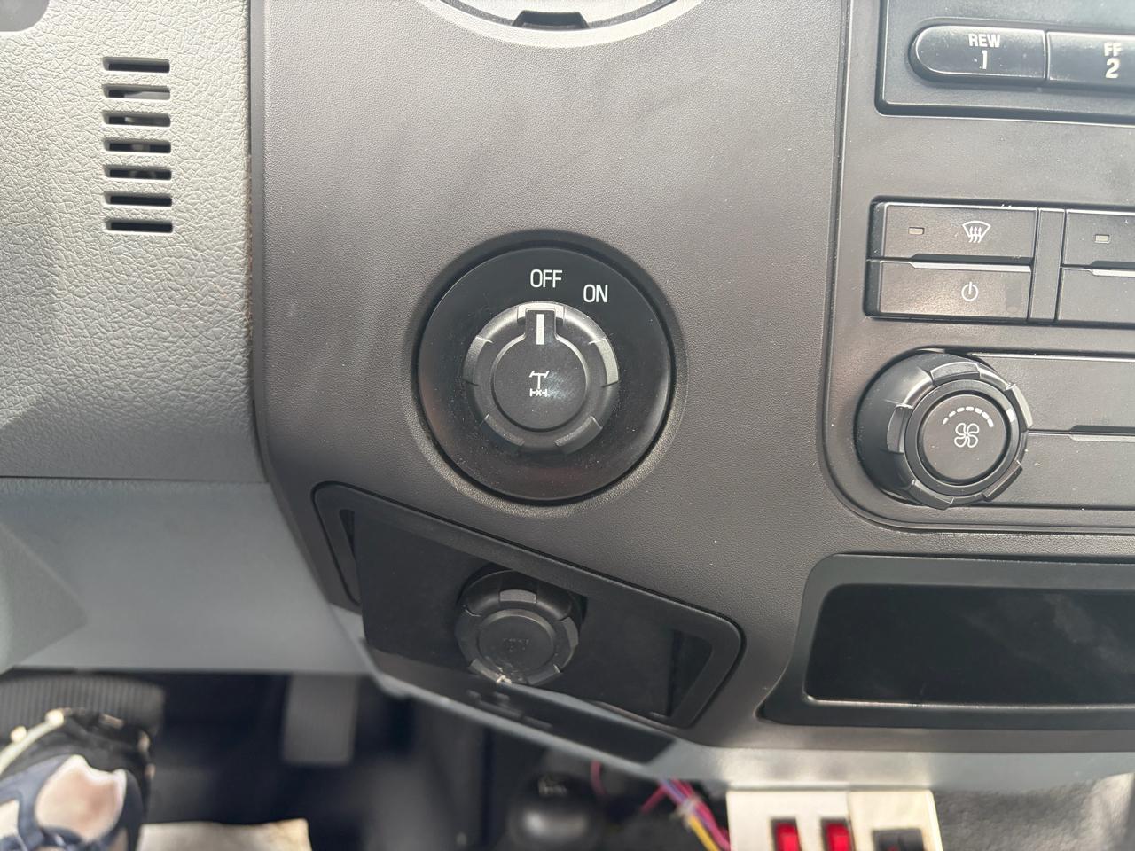 Ford Super Duty F-250 SRW  2014