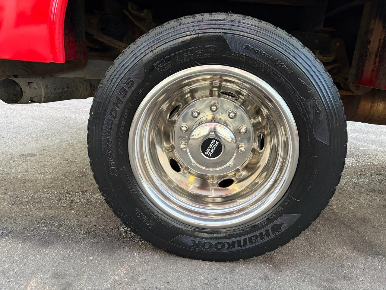 Ford Super Duty F-550 DRW  2016