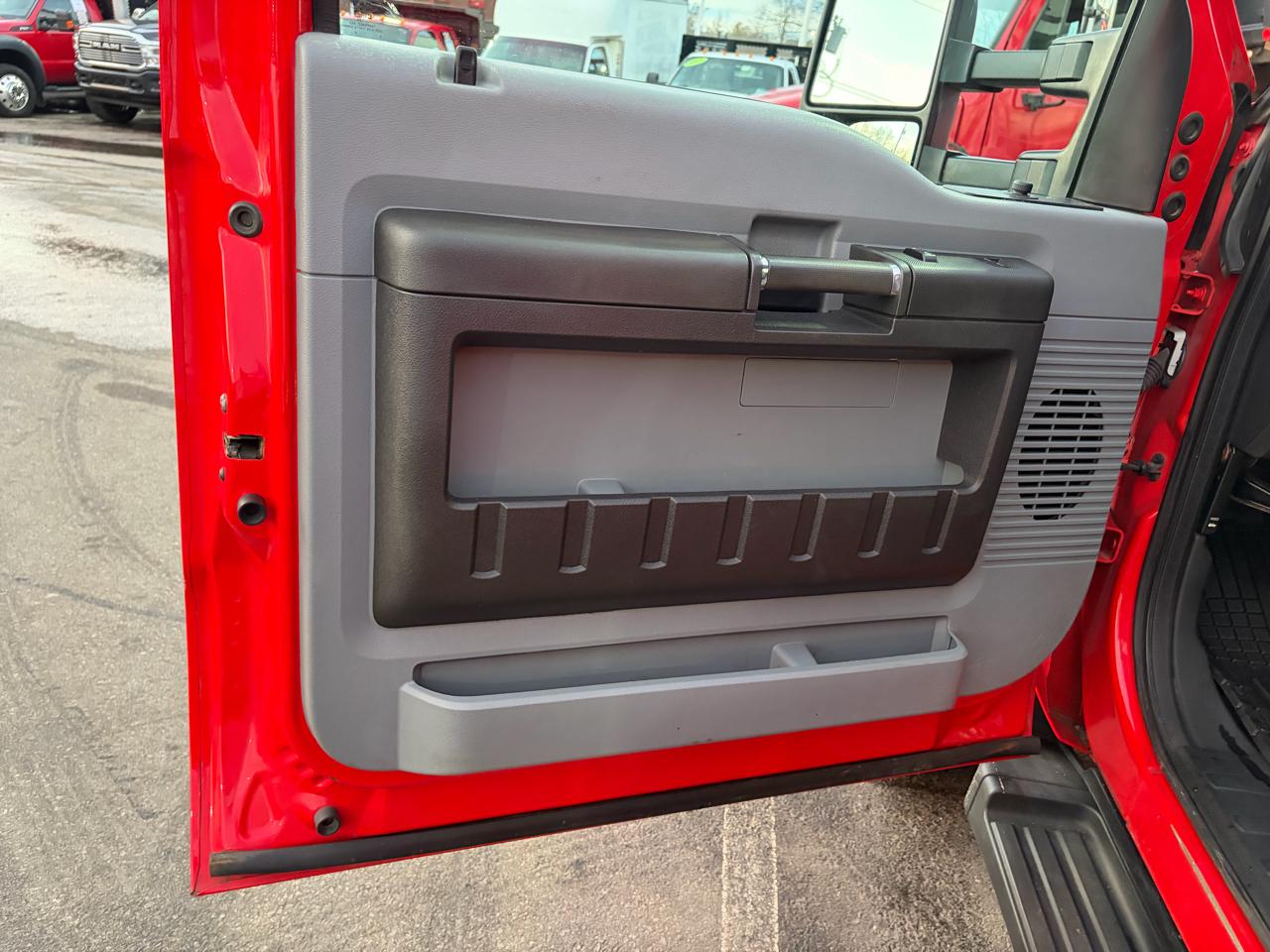 Ford Super Duty F-550 DRW  2016