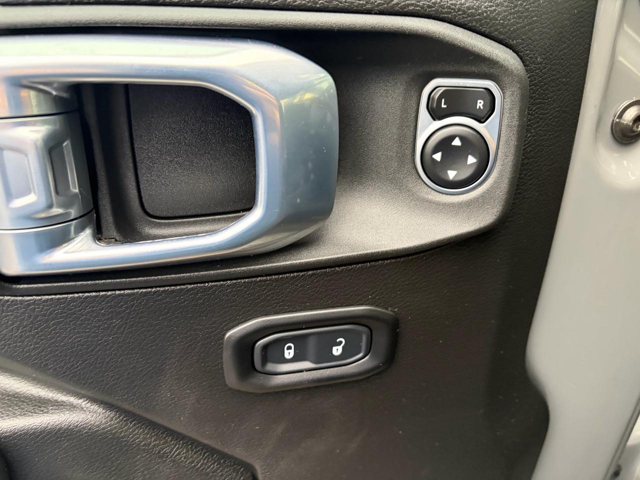 Jeep Gladiator  2021