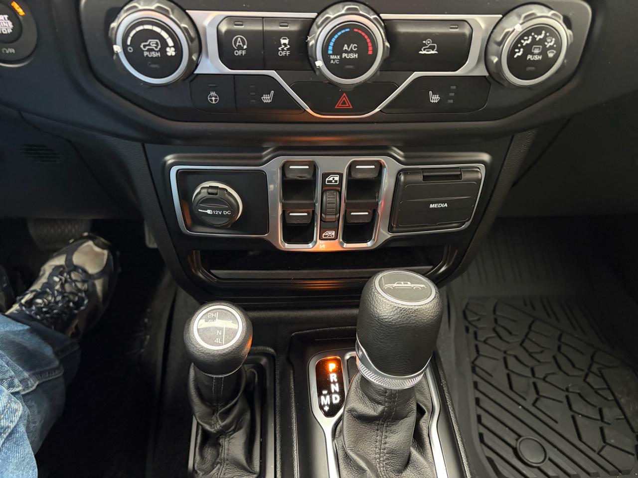 Jeep Gladiator  2021