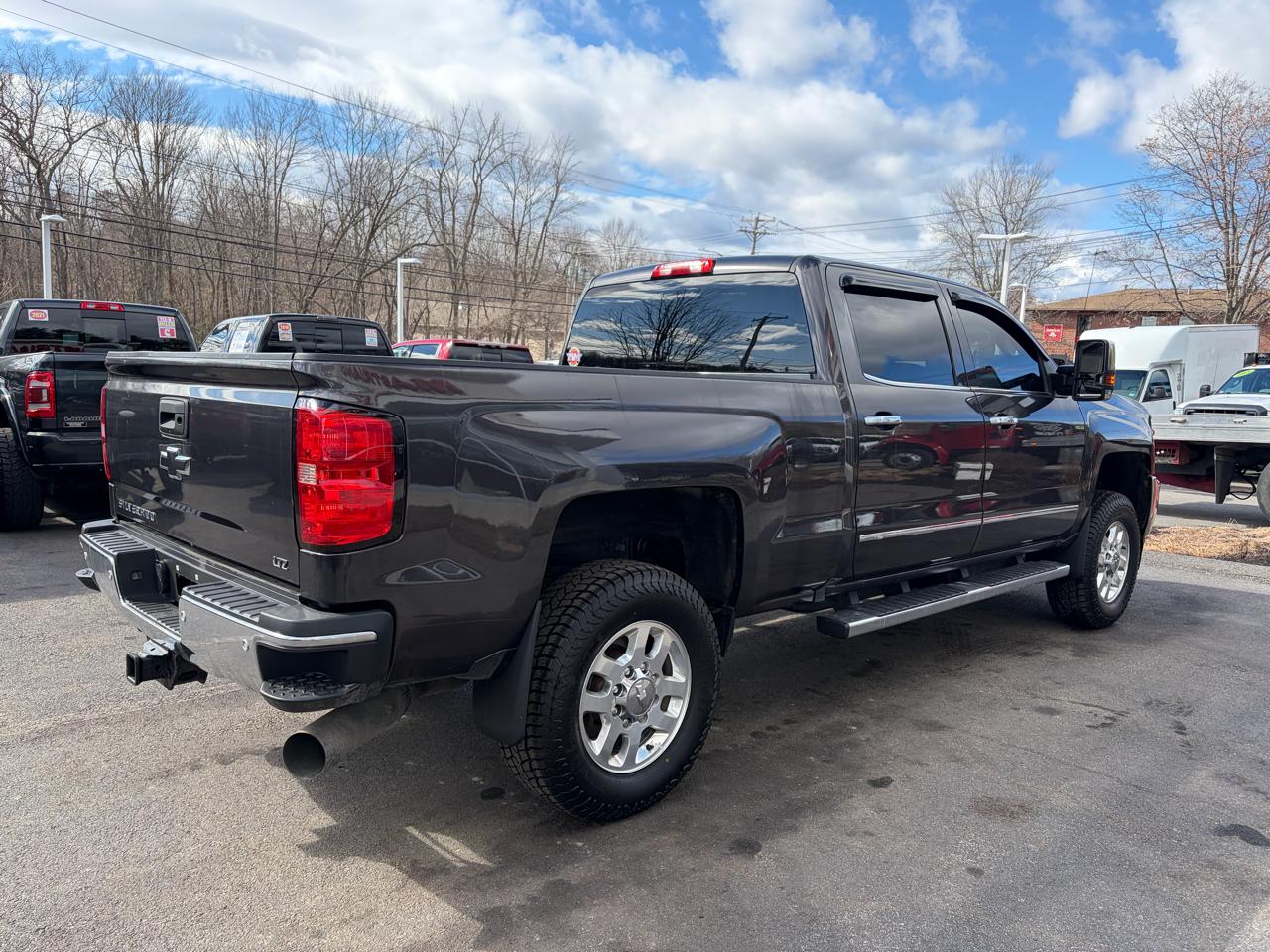 Chevrolet Silverado 2500HD Built After Aug 14  2015