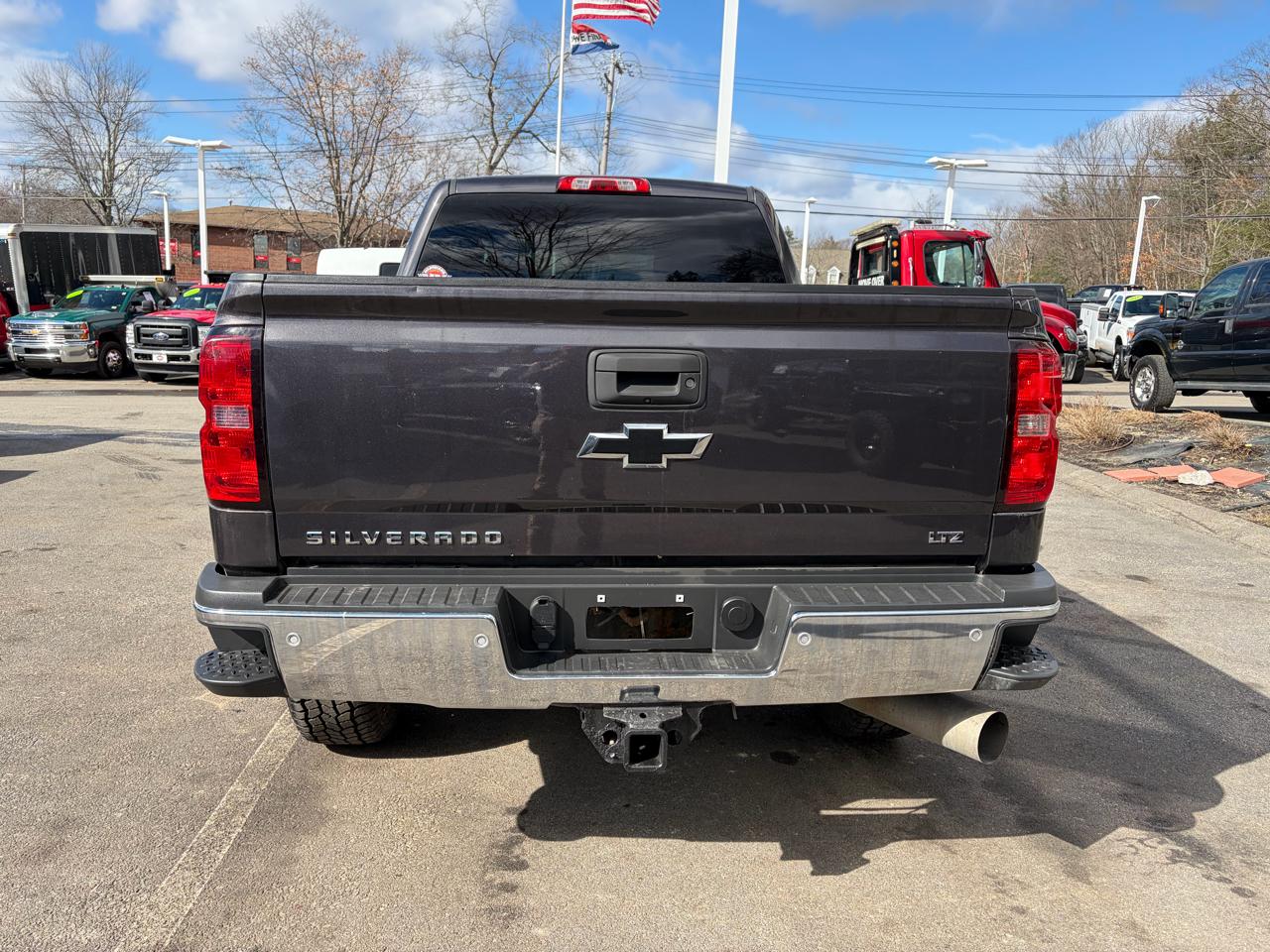 Chevrolet Silverado 2500HD Built After Aug 14  2015