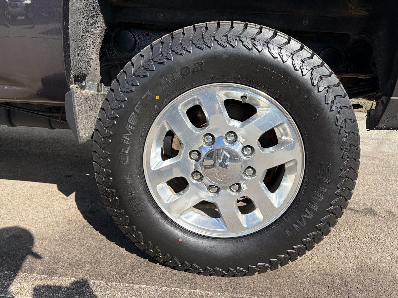 Chevrolet Silverado 2500HD Built After Aug 14  2015