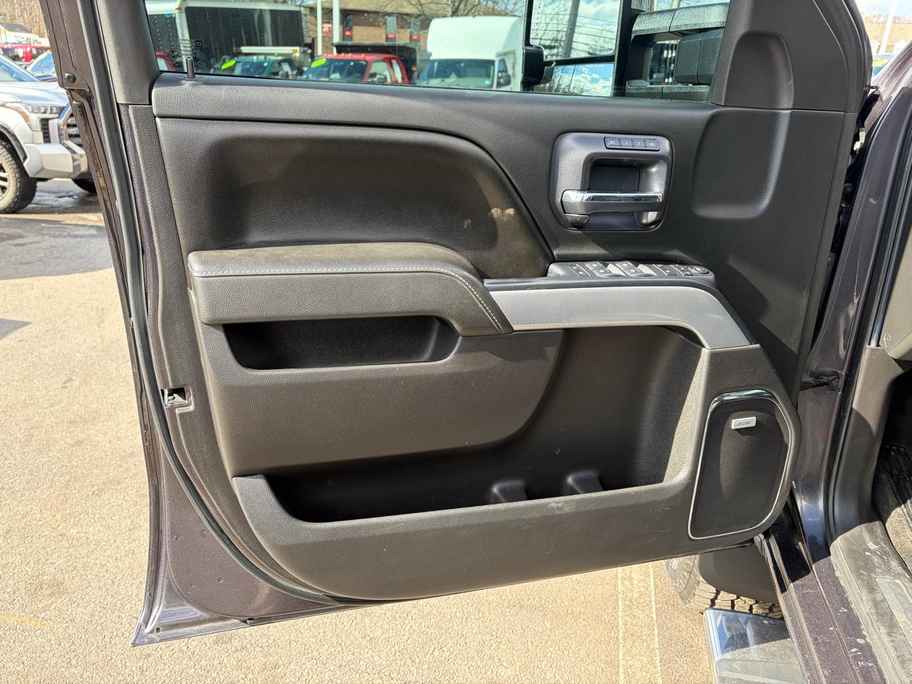 Chevrolet Silverado 2500HD Built After Aug 14  2015