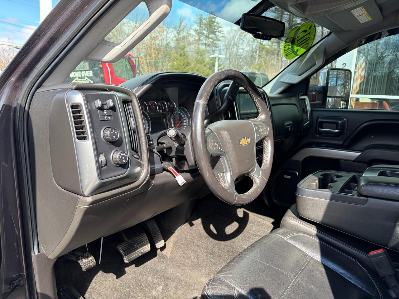 Chevrolet Silverado 2500HD Built After Aug 14  2015