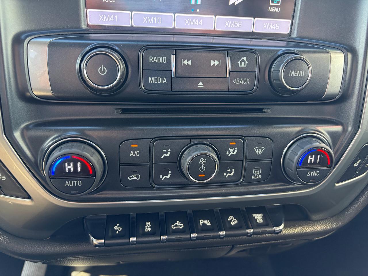 Chevrolet Silverado 2500HD Built After Aug 14  2015