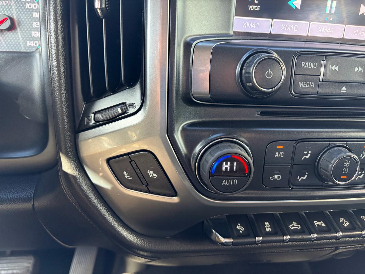 Chevrolet Silverado 2500HD Built After Aug 14  2015