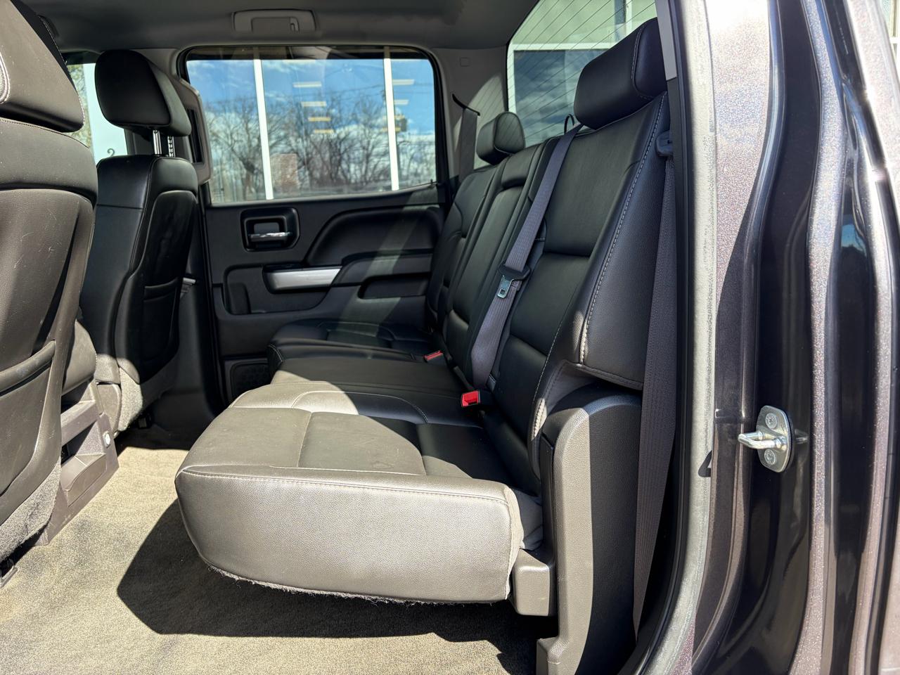 Chevrolet Silverado 2500HD Built After Aug 14  2015