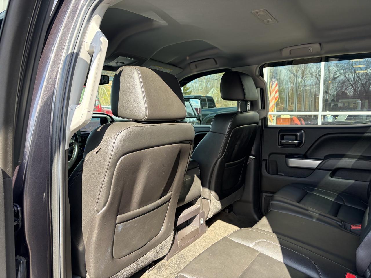 Chevrolet Silverado 2500HD Built After Aug 14  2015