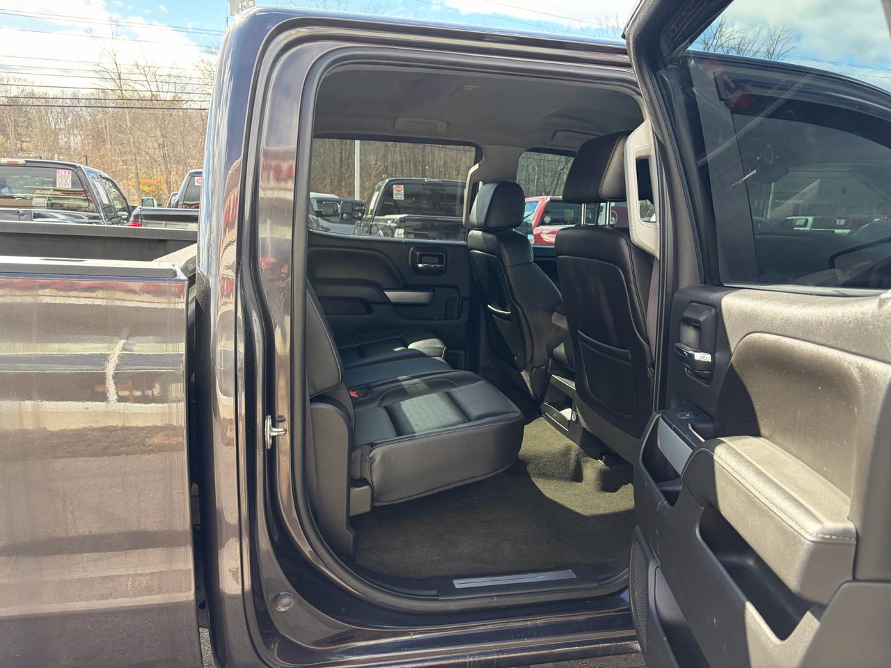 Chevrolet Silverado 2500HD Built After Aug 14  2015