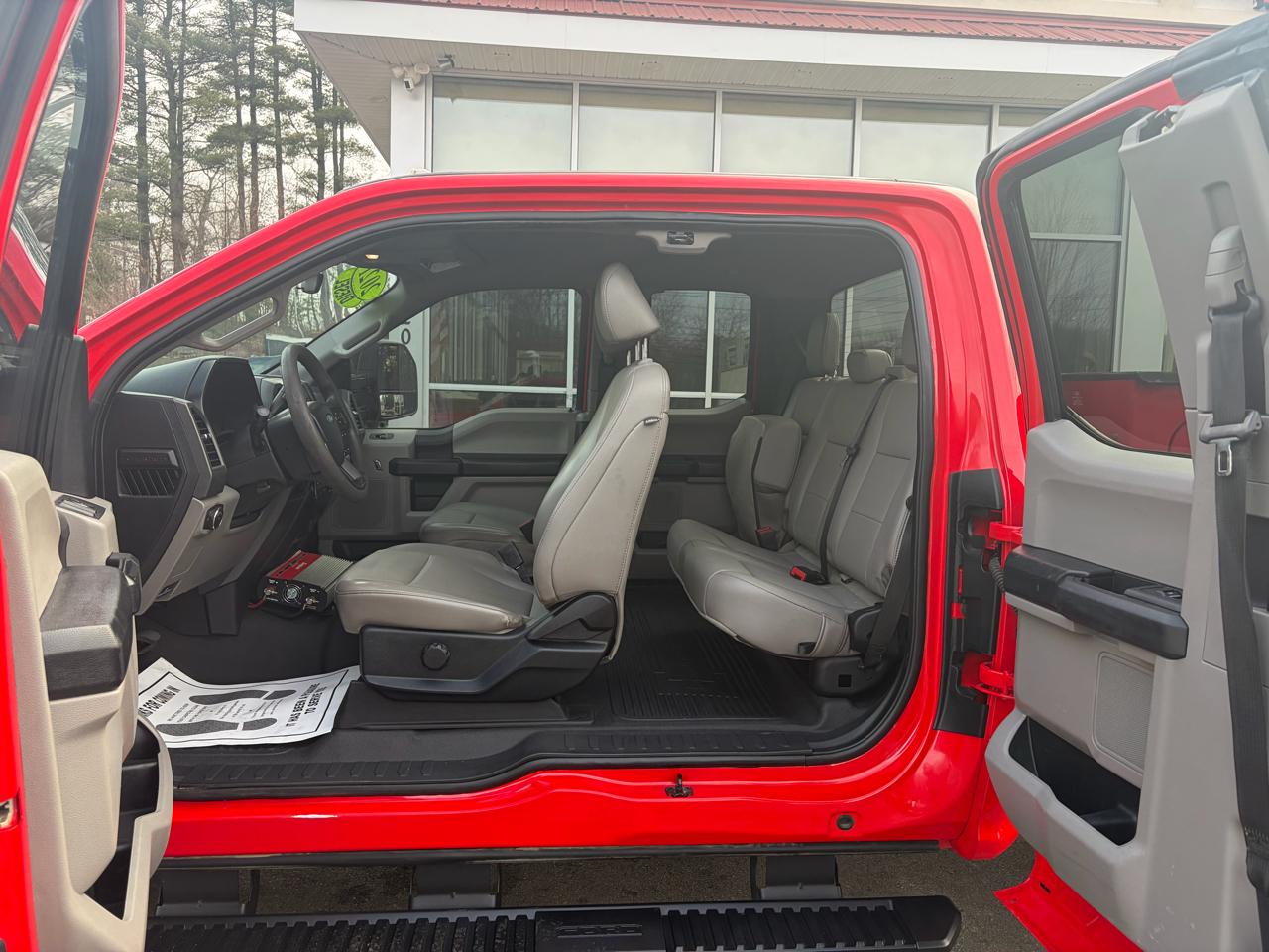 Ford Super Duty F-350 SRW  2021