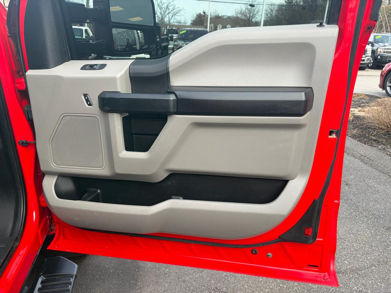 Ford Super Duty F-350 SRW  2021