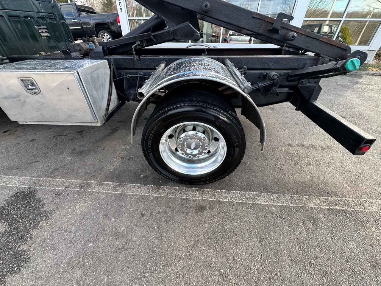 Ford Super Duty F-550 DRW  2013