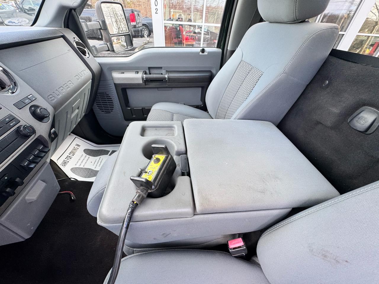 Ford Super Duty F-550 DRW  2013