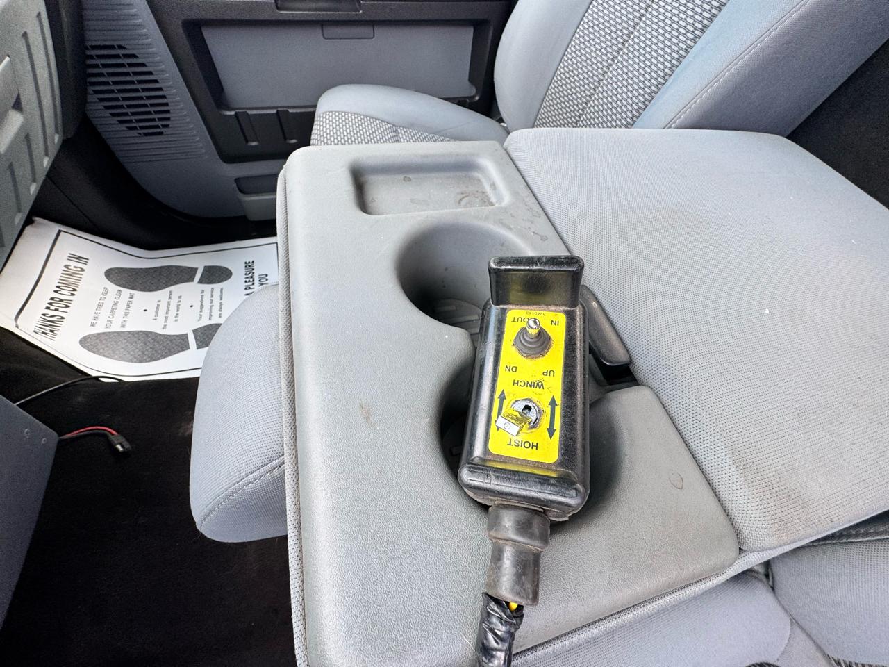 Ford Super Duty F-550 DRW  2013