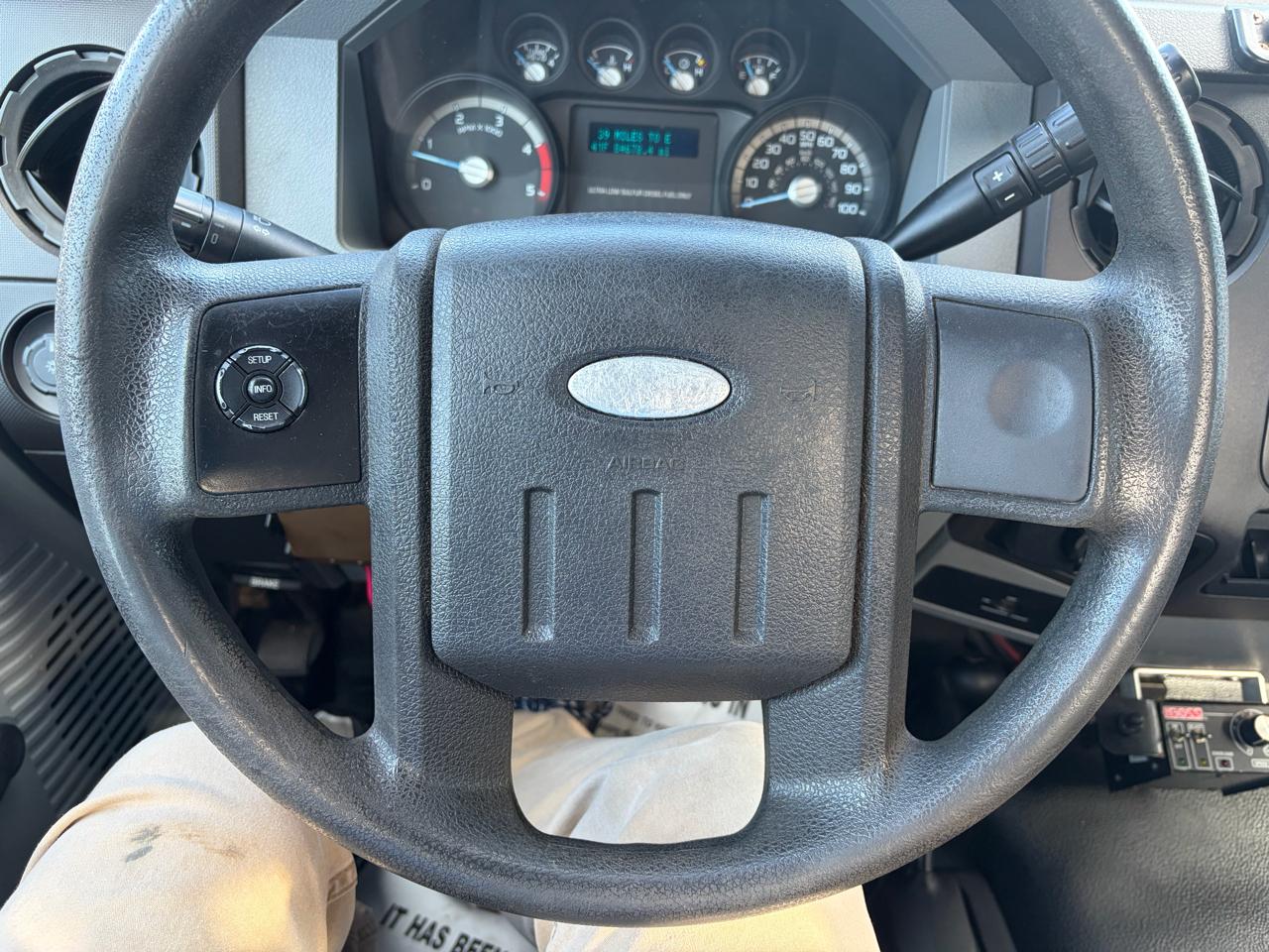 Ford Super Duty F-350 SRW  2012