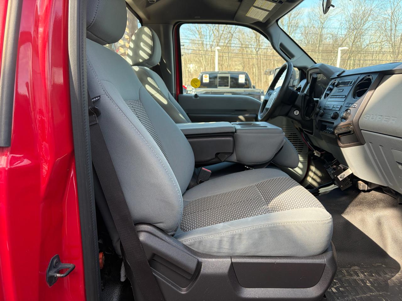 Ford Super Duty F-350 SRW  2012