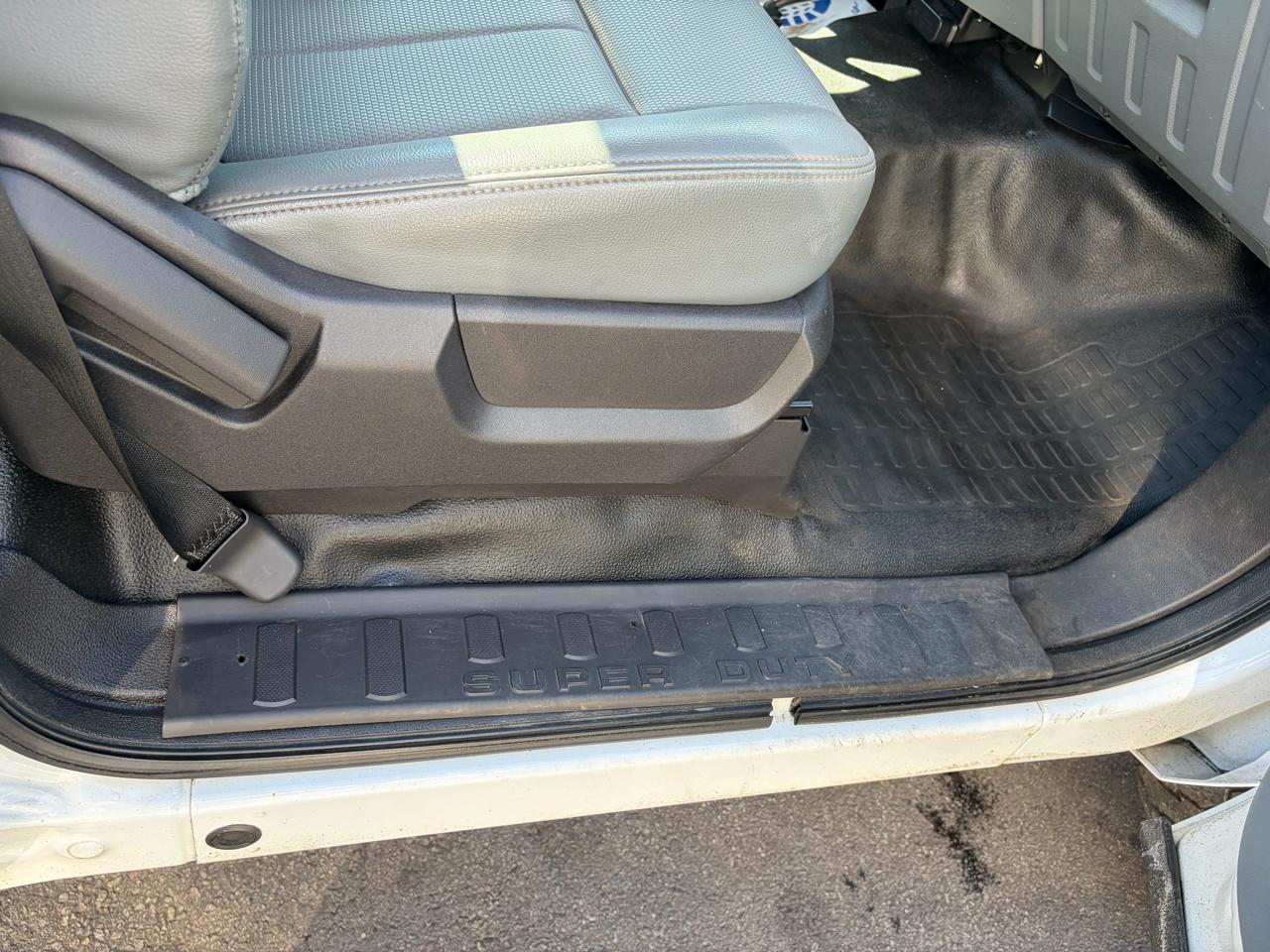 Ford Super Duty F-250 SRW  2015