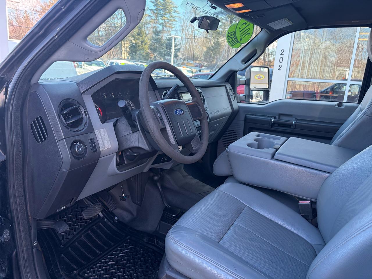 Ford Super Duty F-350 DRW  2015