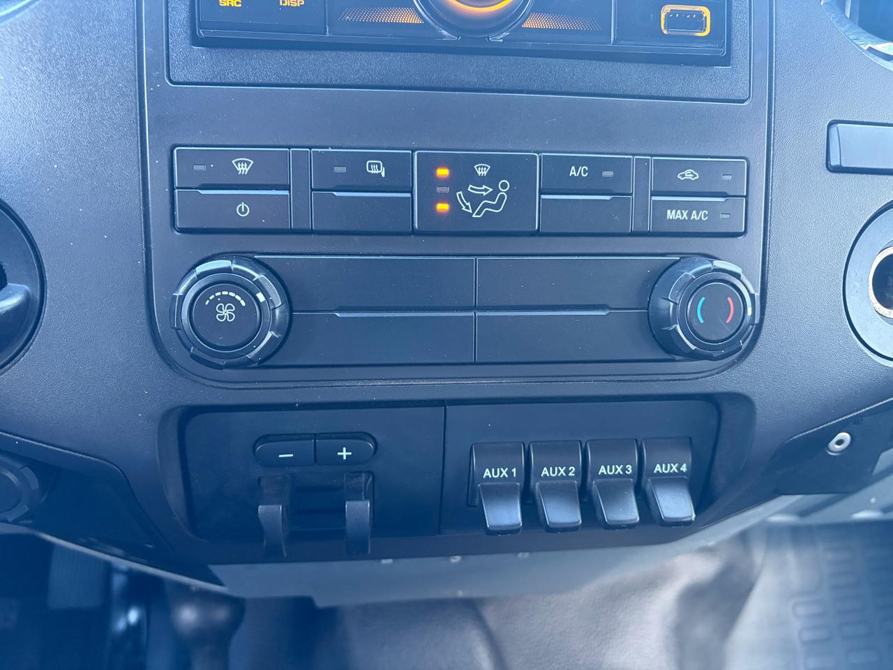 Ford Super Duty F-350 DRW  2015