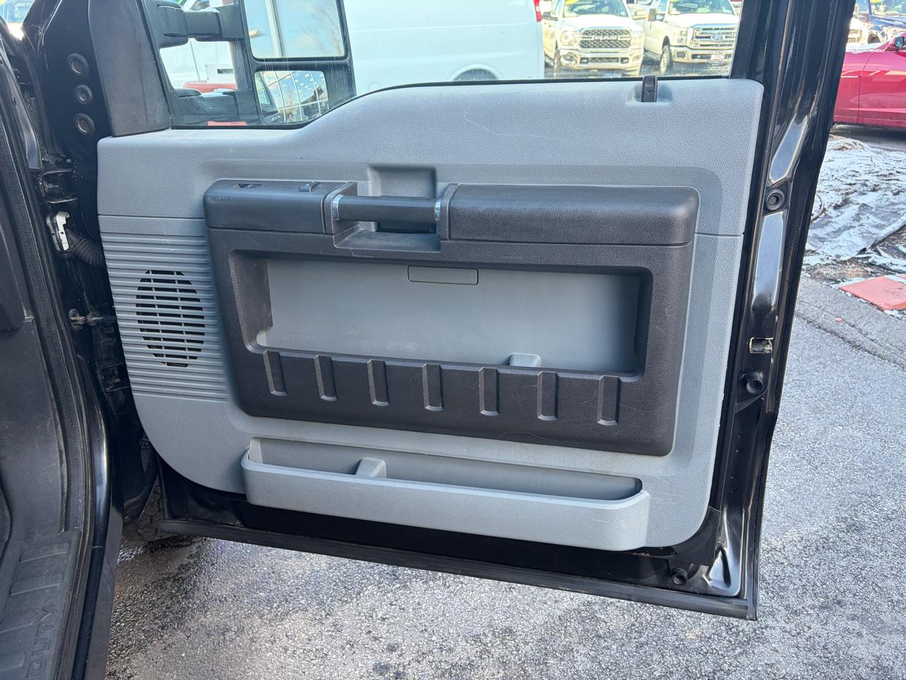 Ford Super Duty F-350 DRW  2015