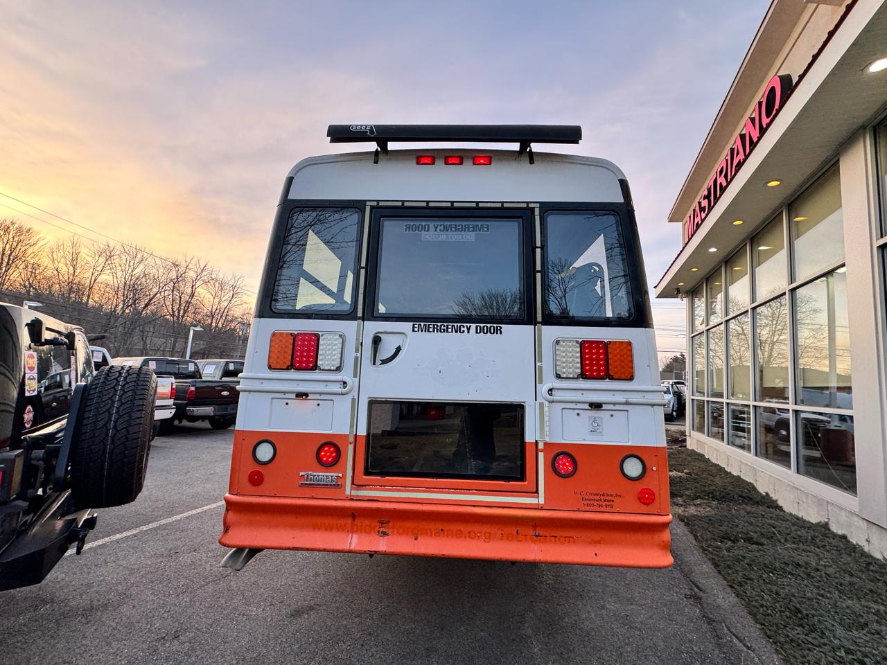 Freightliner B2 Bus Chassis  2009