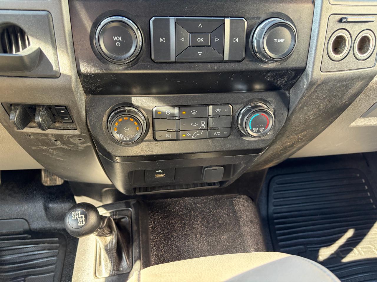 Ford Super Duty F-350 DRW  2019