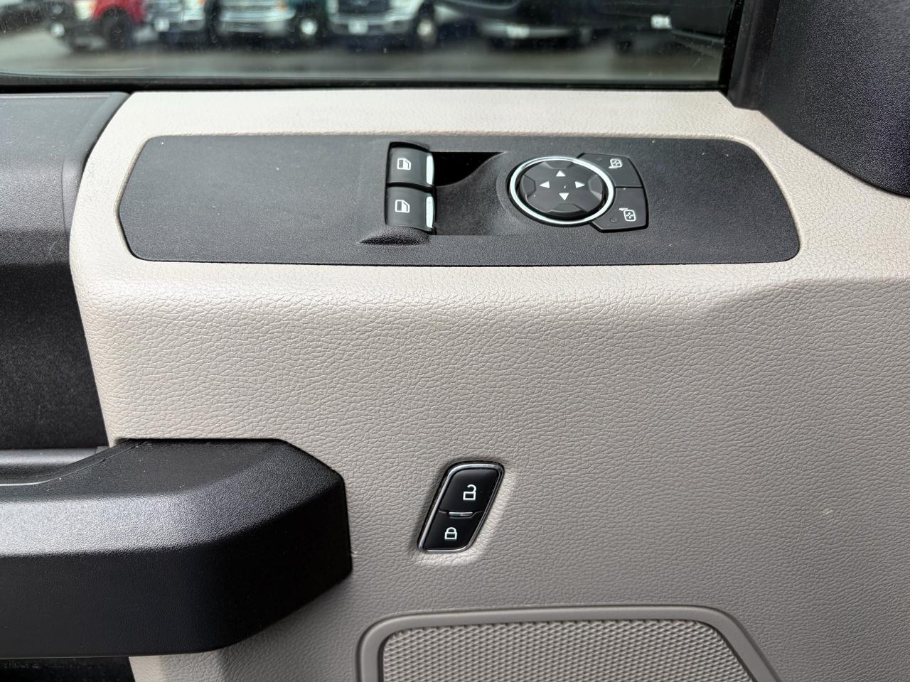 Ford Super Duty F-350 SRW  2021