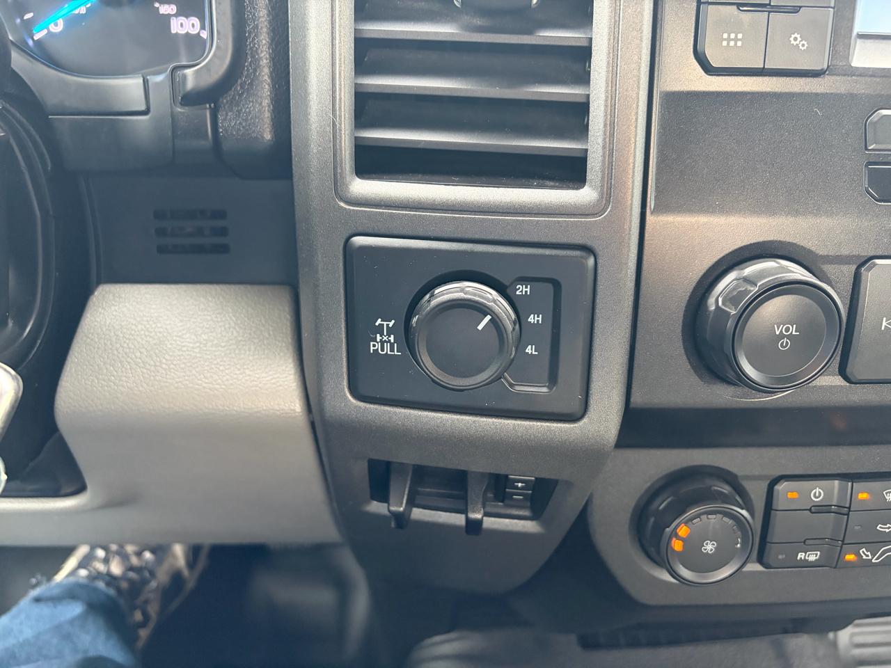 Ford Super Duty F-350 SRW  2021