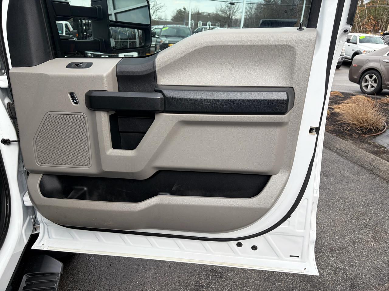 Ford Super Duty F-350 SRW  2021