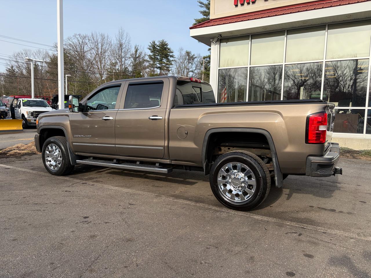 GMC Sierra 2500HD available WiFi  2015