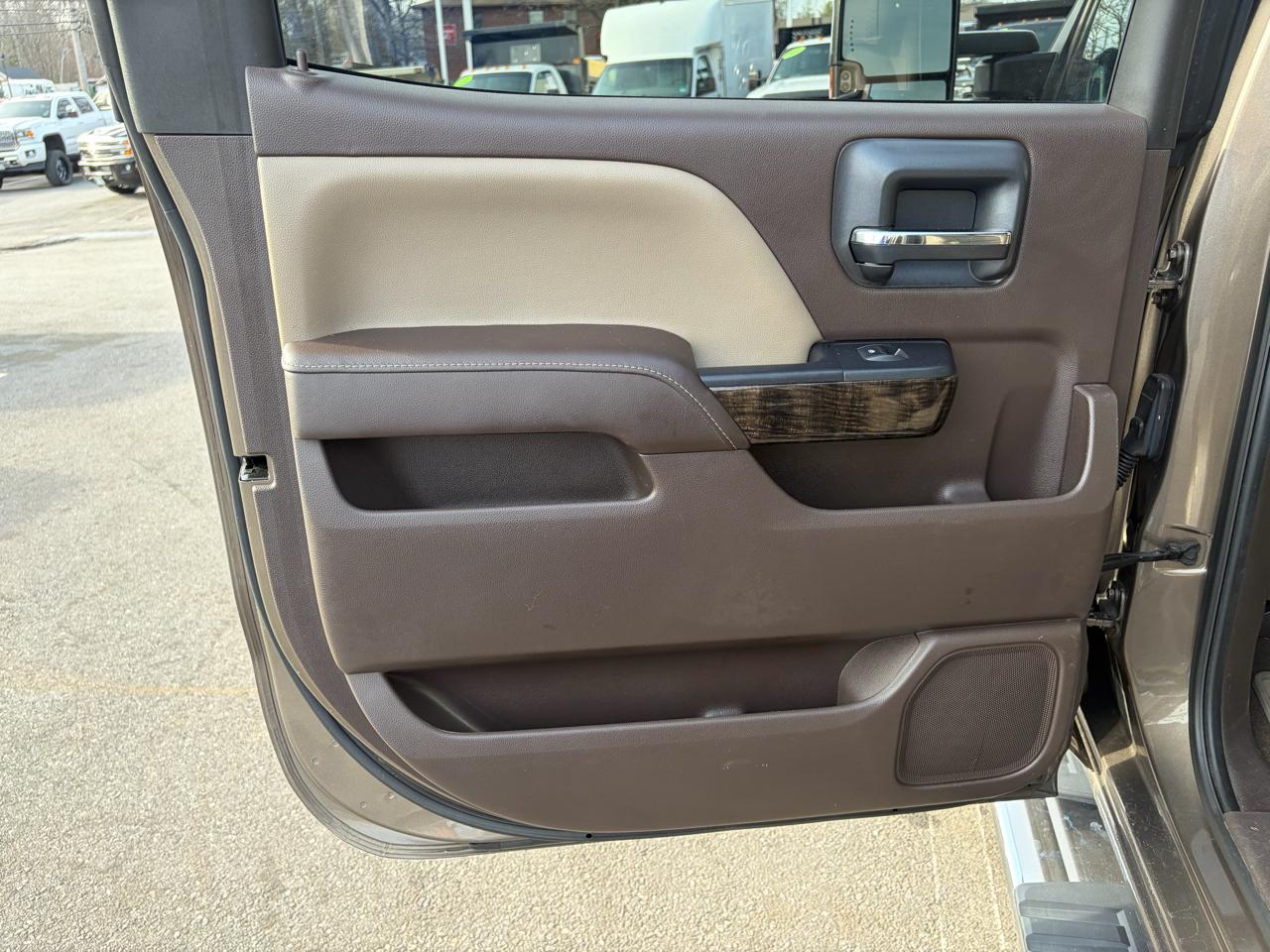 GMC Sierra 2500HD available WiFi  2015