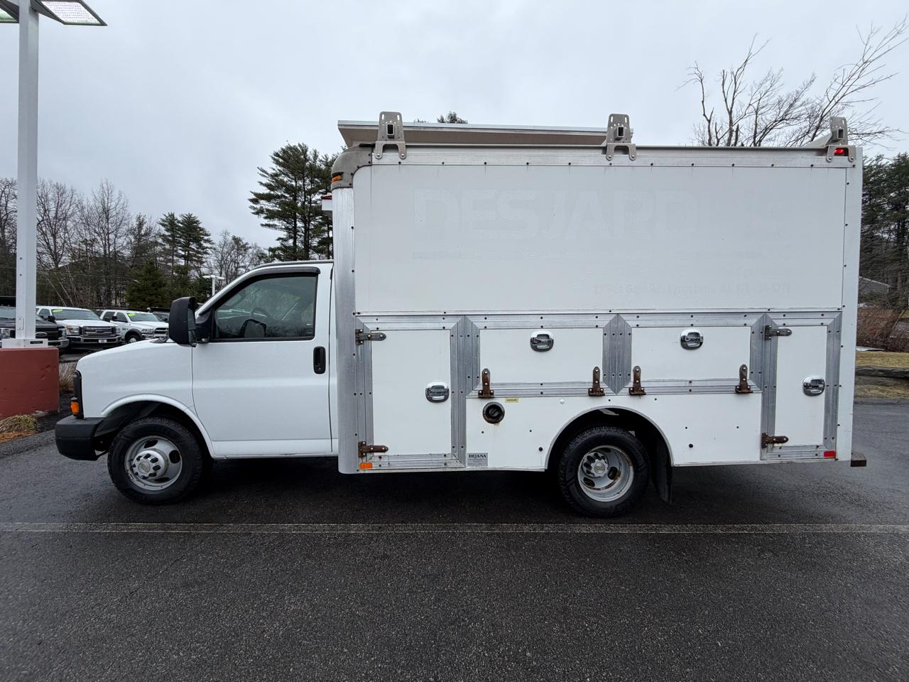 Chevrolet Express Commercial Cutaway  2016