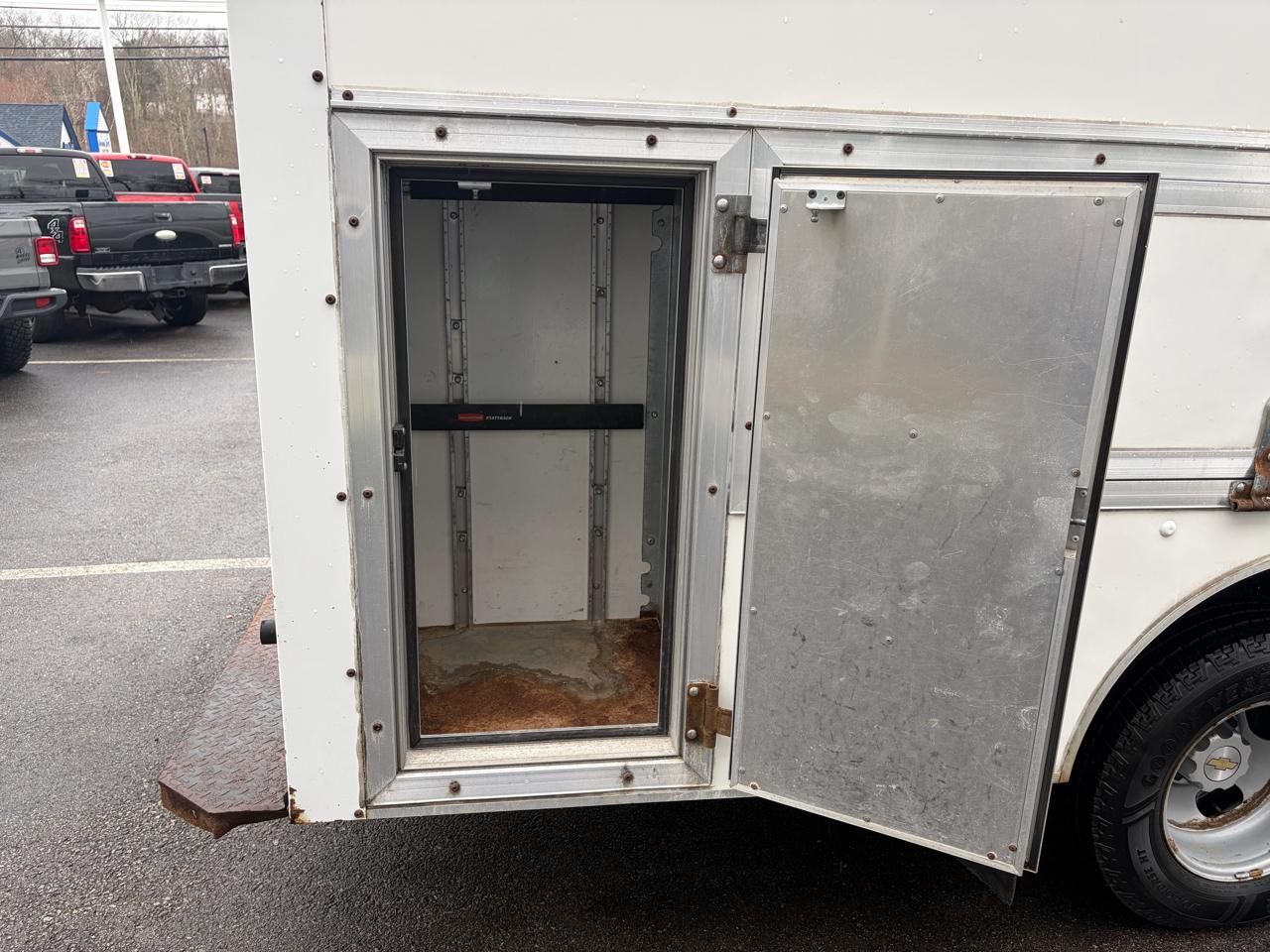 Chevrolet Express Commercial Cutaway  2016