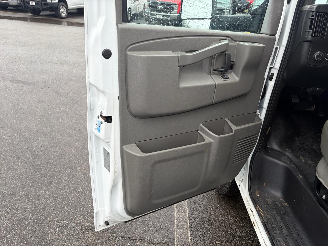 Chevrolet Express Commercial Cutaway  2016