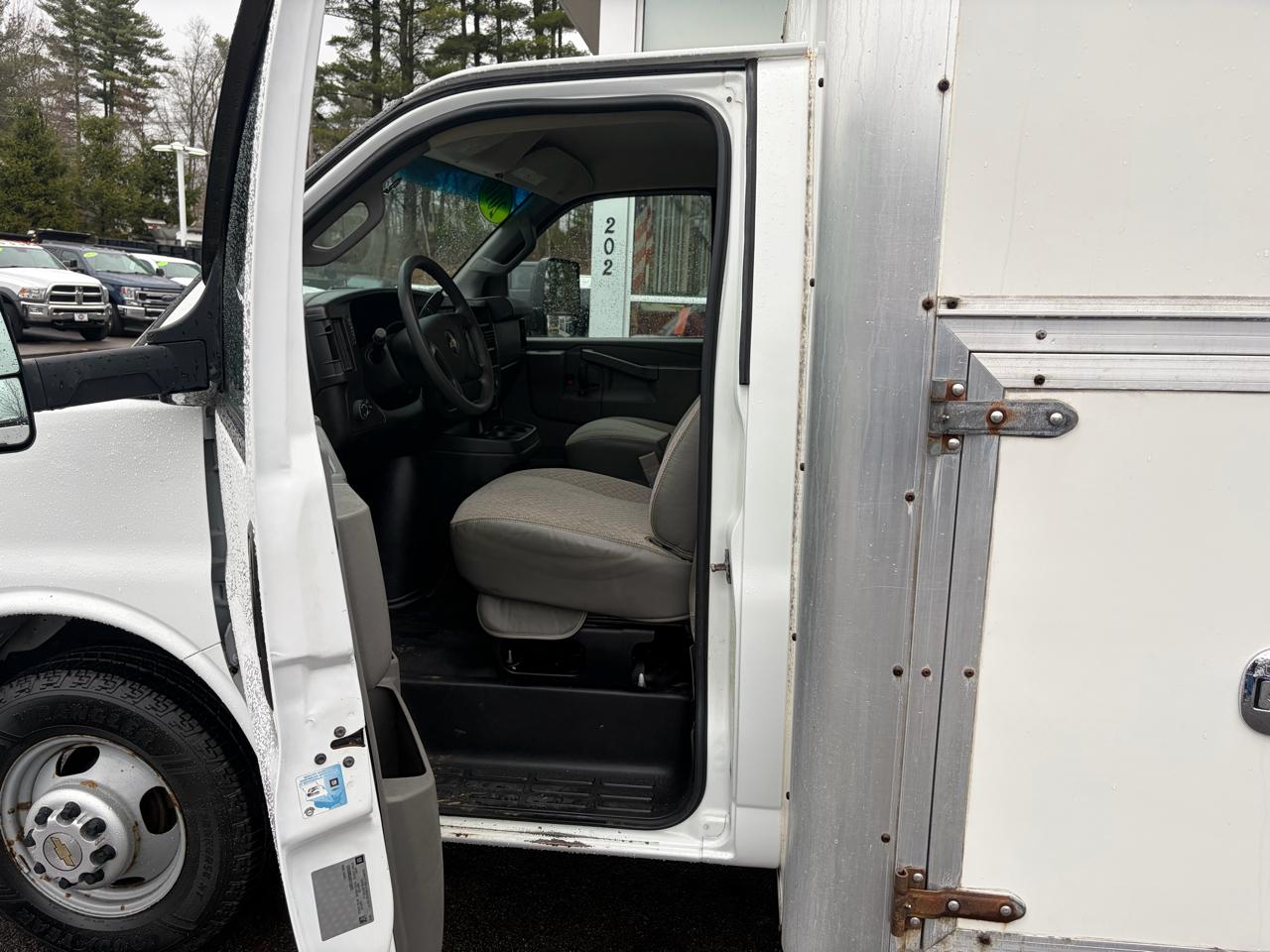 Chevrolet Express Commercial Cutaway  2016