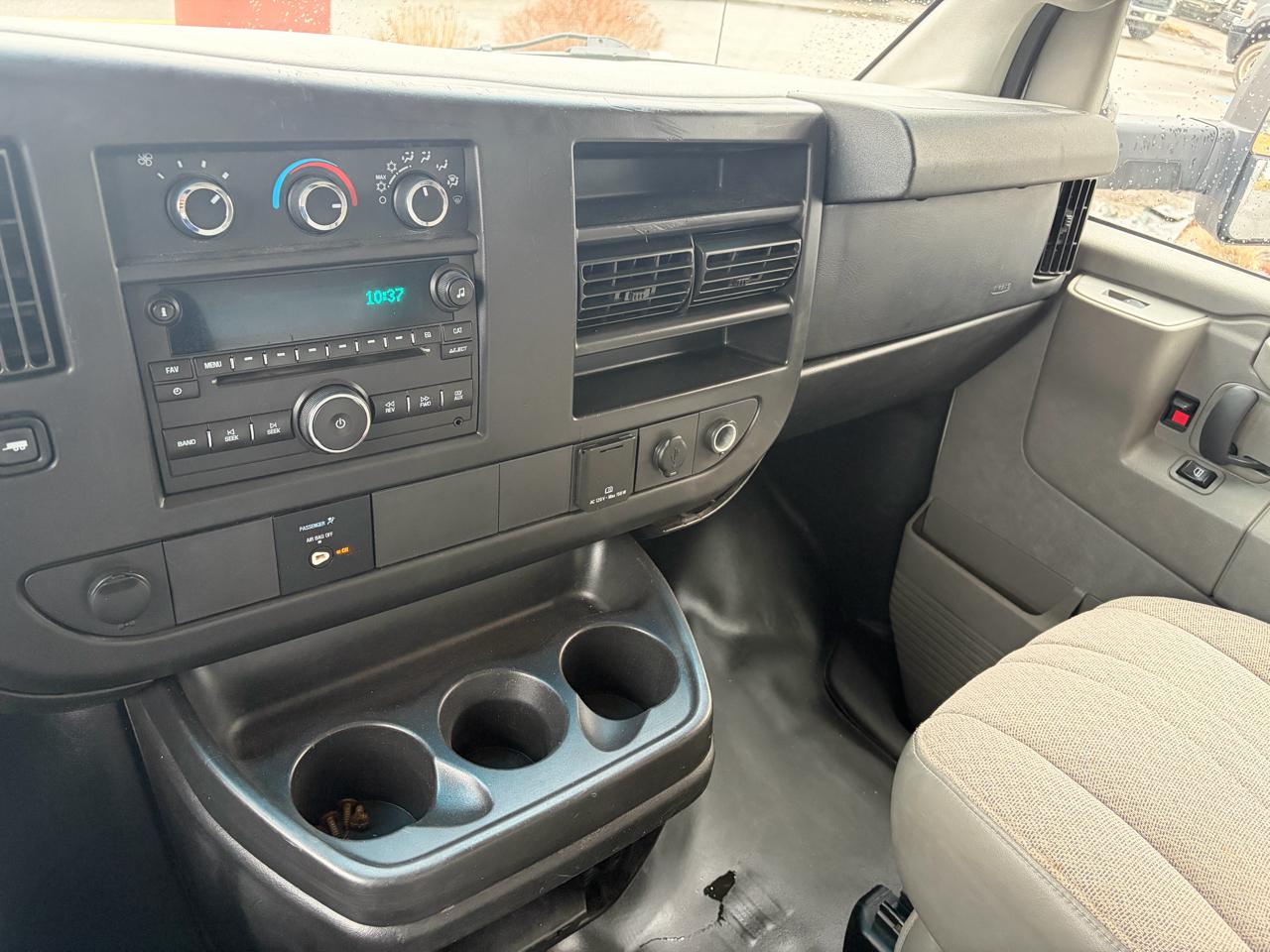 Chevrolet Express Commercial Cutaway  2016