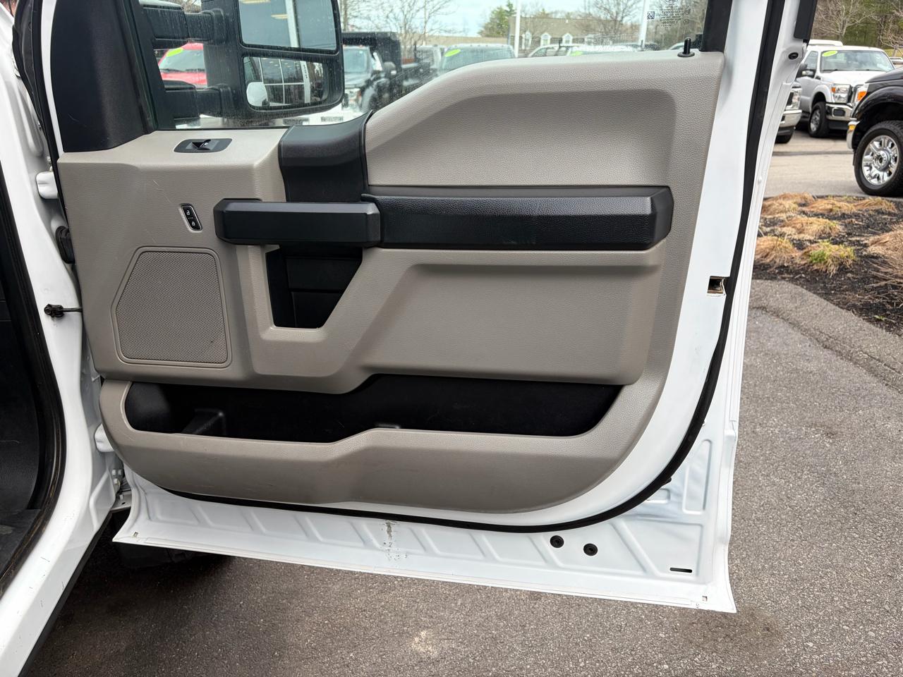 Ford Super Duty F-550 DRW  2020