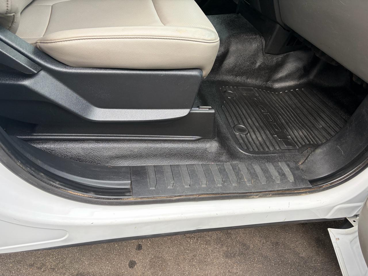 Ford Super Duty F-550 DRW  2020