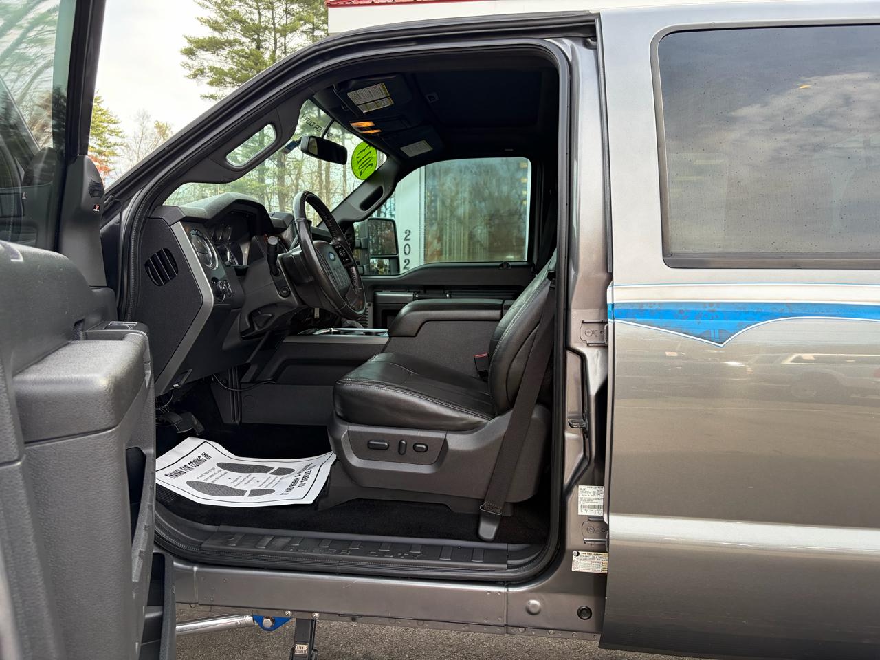 Ford Super Duty F-250 SRW  2013