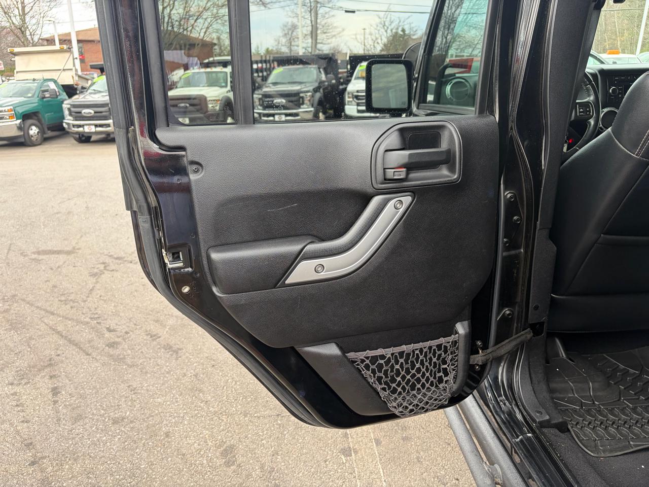 Jeep Wrangler Unlimited  2012