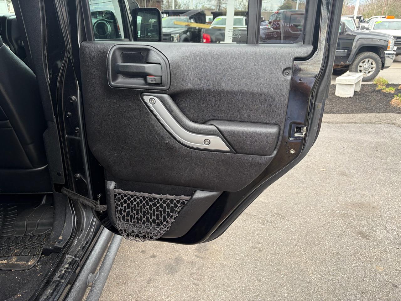 Jeep Wrangler Unlimited  2012