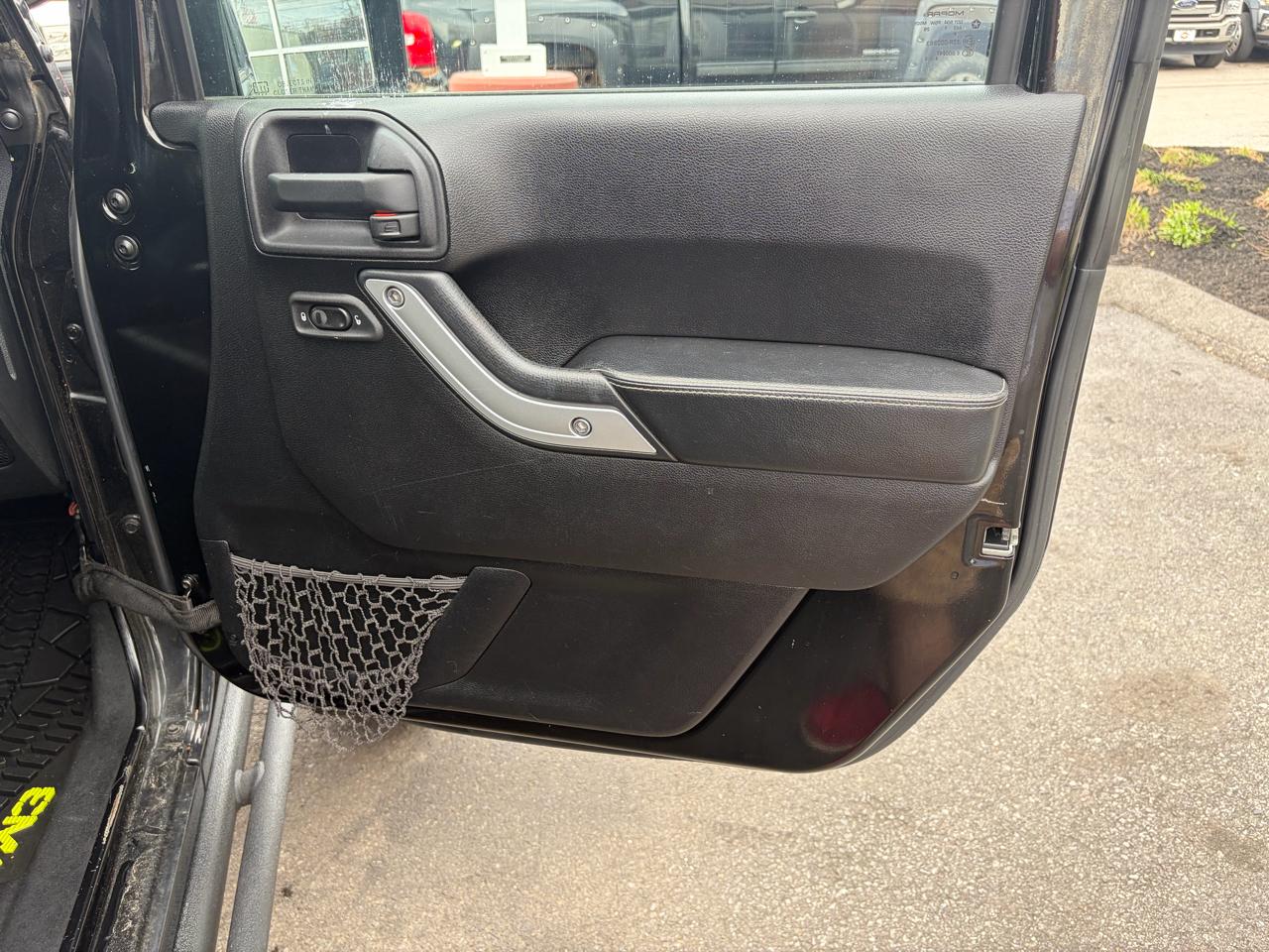 Jeep Wrangler Unlimited  2012