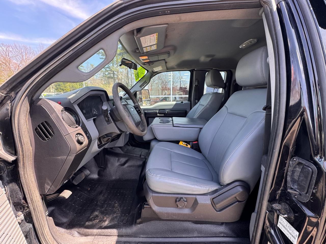 Ford Super Duty F-550 DRW  2016