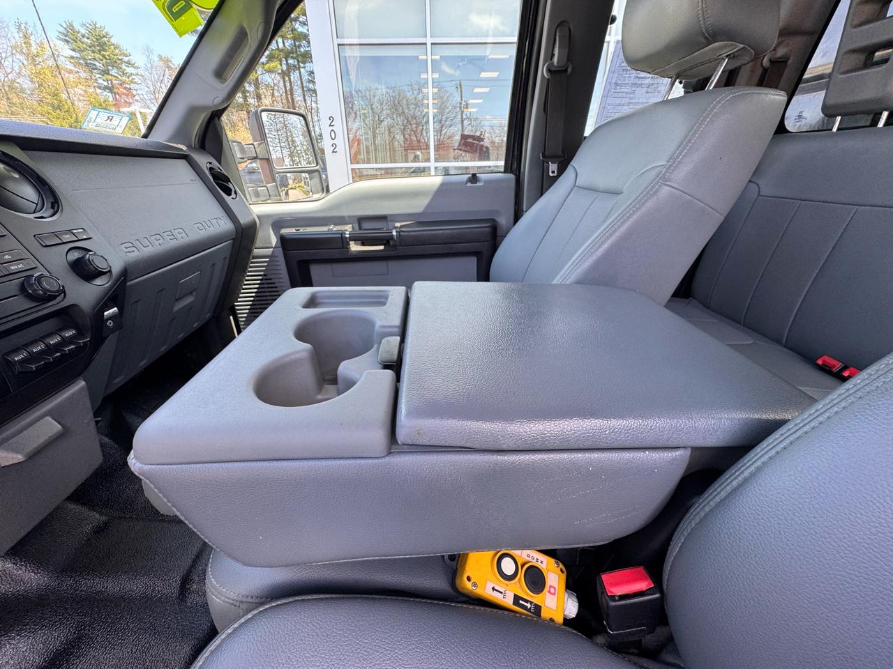 Ford Super Duty F-550 DRW  2016